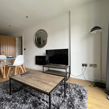 Stylish And Modern 2Br Apartment With Parking Sheffield Eksteriør billede